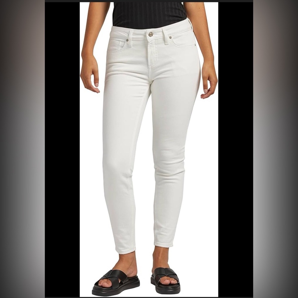 Rock & Republic White Distressed Skinny Jeans